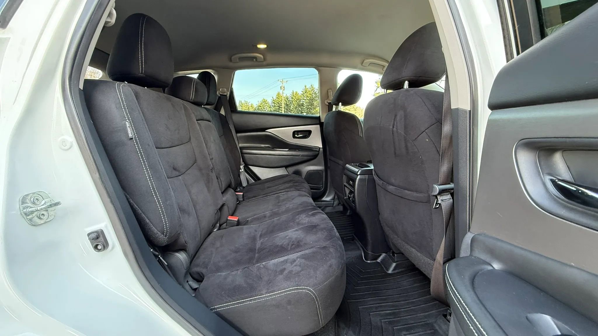 Used 2019 Nissan Murano S image 32