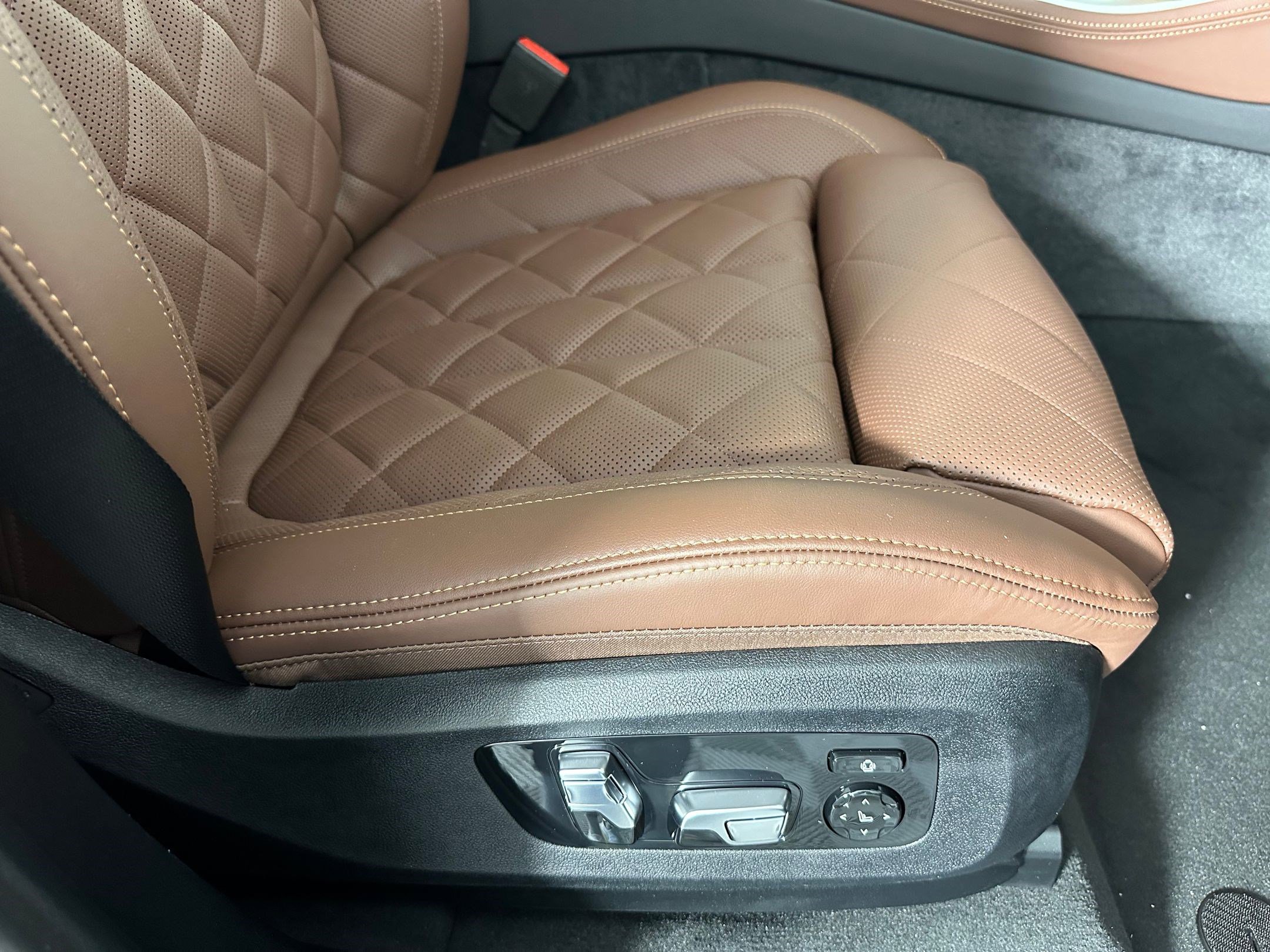 New 2026 BMW X5 sDrive40i image 33