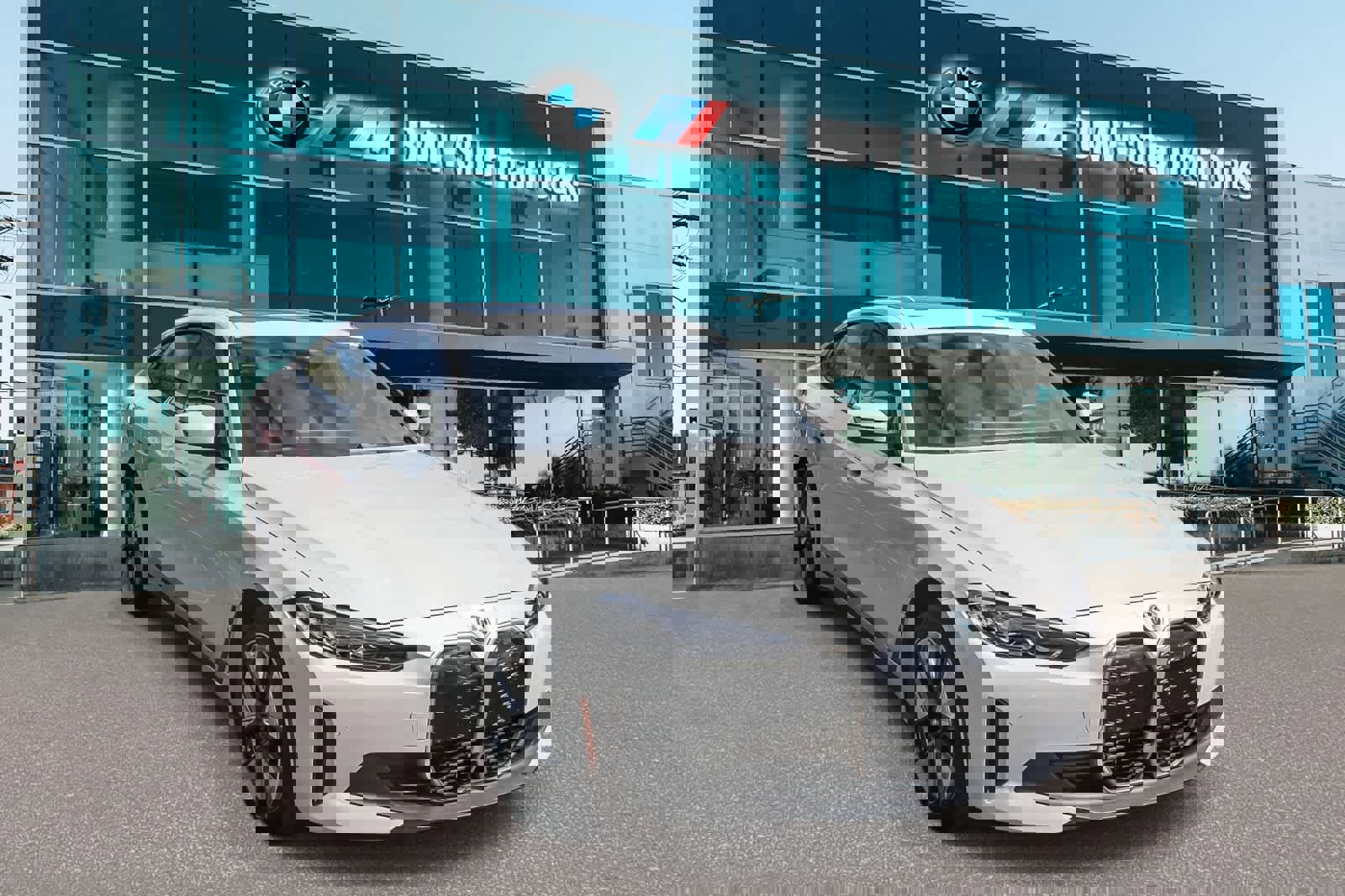 Certified 2023 BMW i4 eDrive35 w/ Premium Package image 3