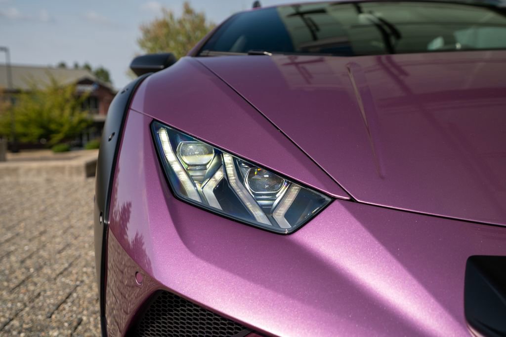 Used 2024 Lamborghini Huracan Sterrato image 11