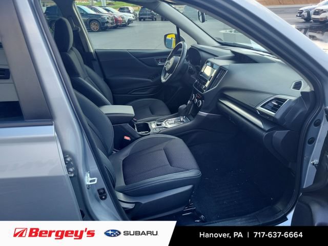 Used 2023 Subaru Forester Premium AWD/4WD image 11
