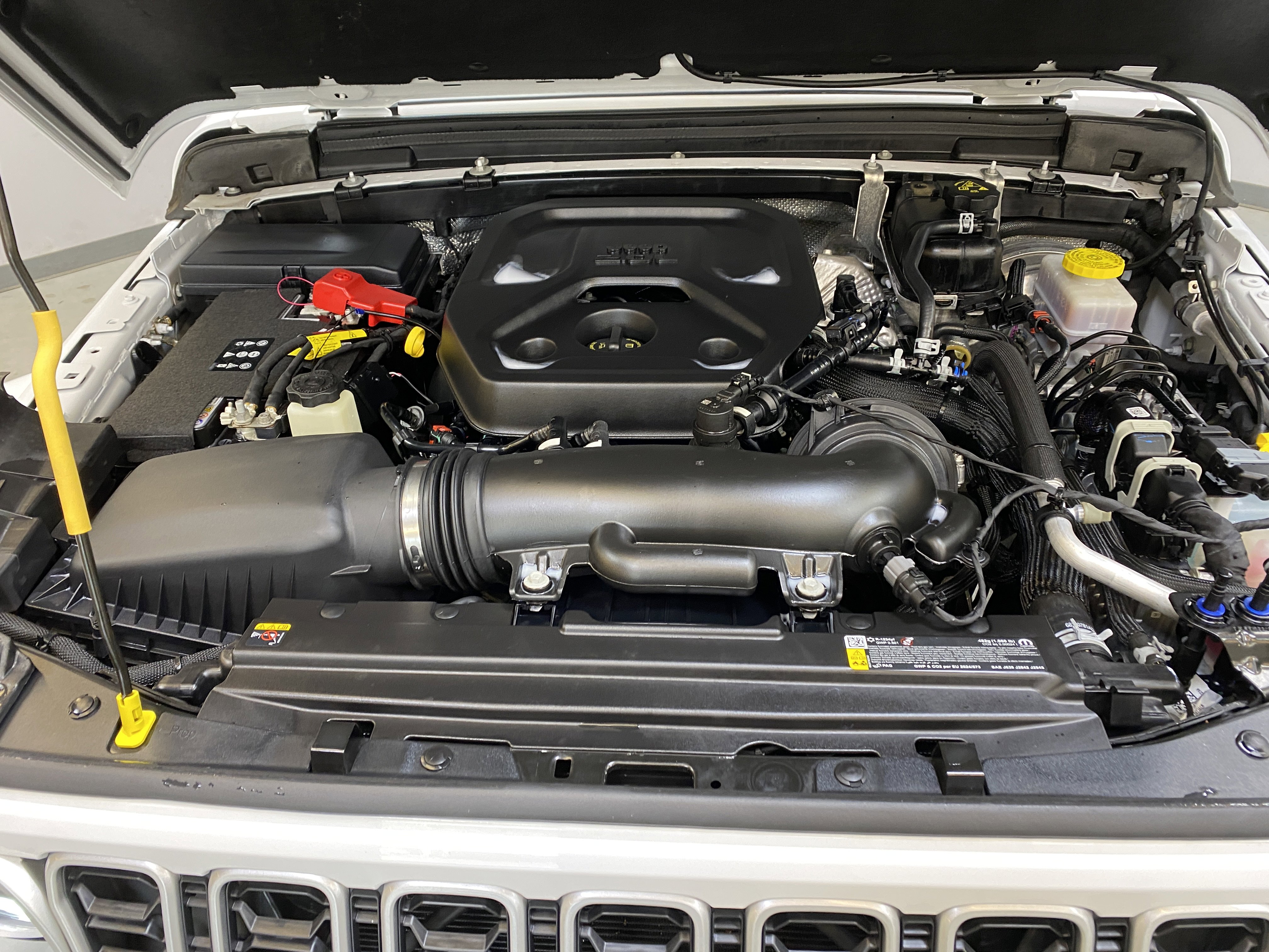 Used 2025 Jeep Wrangler Sahara image 10