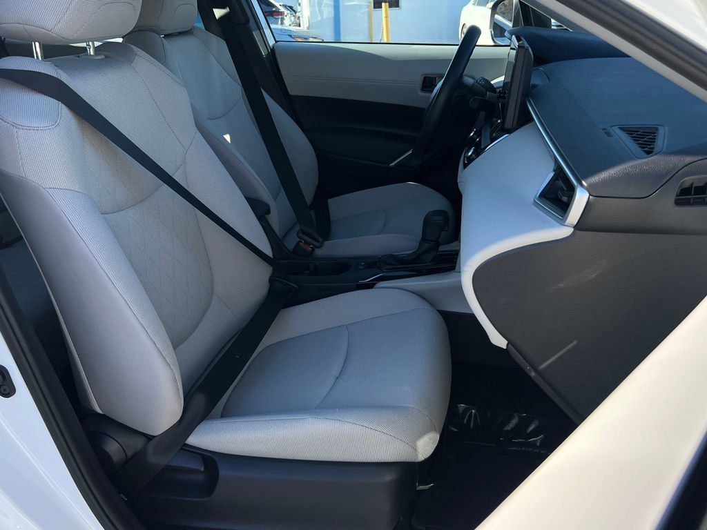Used 2024 Toyota Corolla Cross L image 11