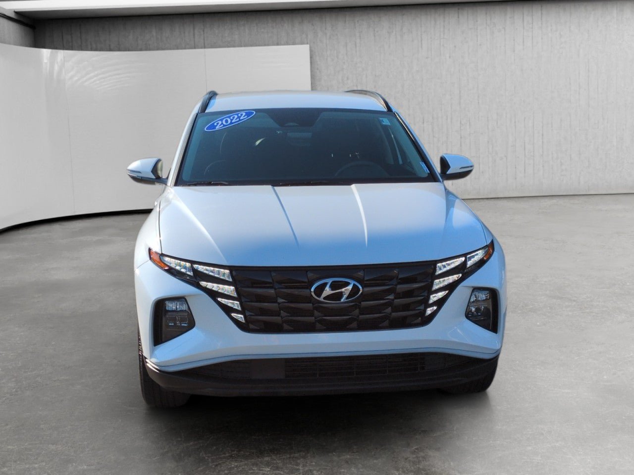 Used 2022 Hyundai Tucson SEL FWD image 2