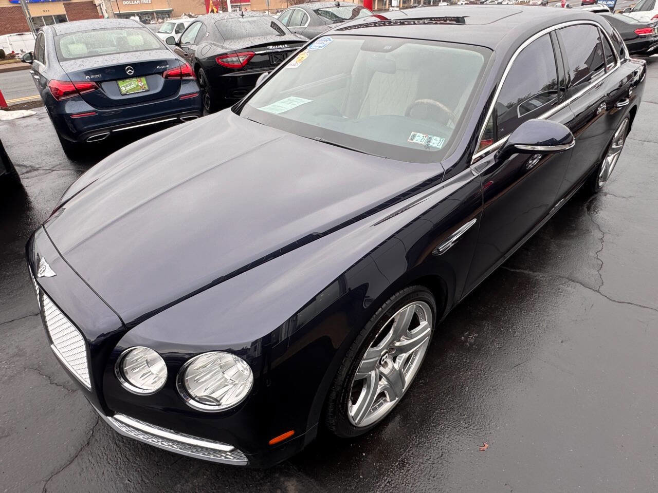 Used 2014 Bentley Flying Spur W12 image 12