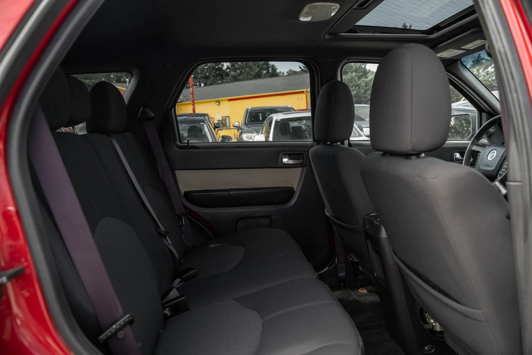 Used 2010 Mercury Mariner 4WD image 11