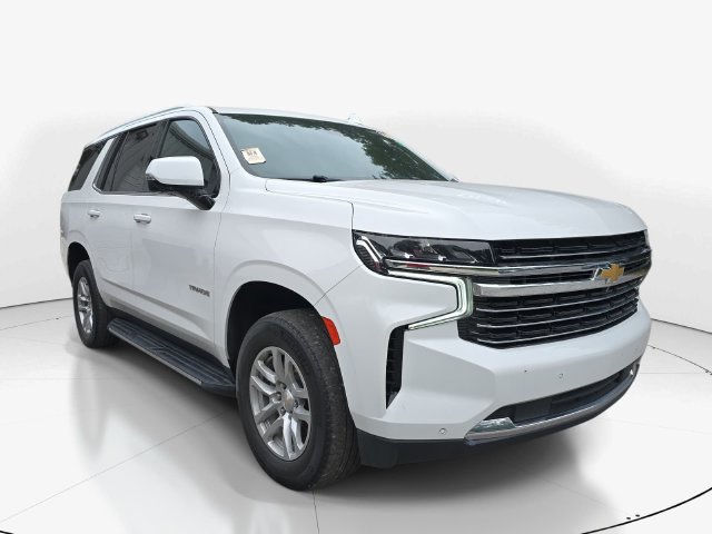 Used 2023 Chevrolet Tahoe LT w/ Luxury Package AWD/4WD image 3