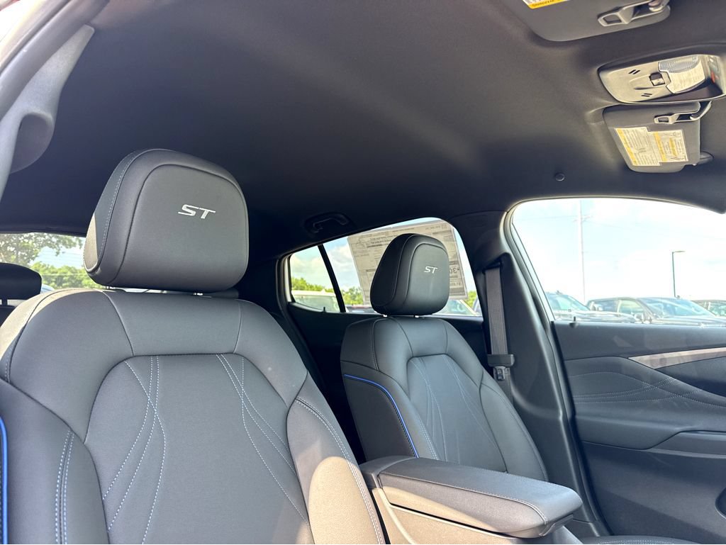New 2026 Buick Envista Sport Touring w/ Convenience I Package FWD image 5