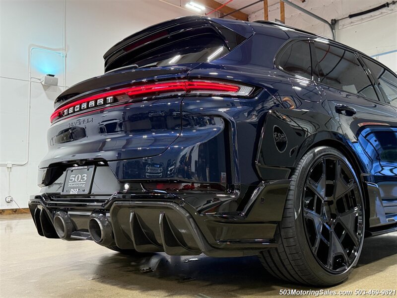 Used 2024 Porsche Cayenne Turbo AWD/4WD image 29