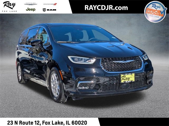 Certified 2026 Chrysler Pacifica Select