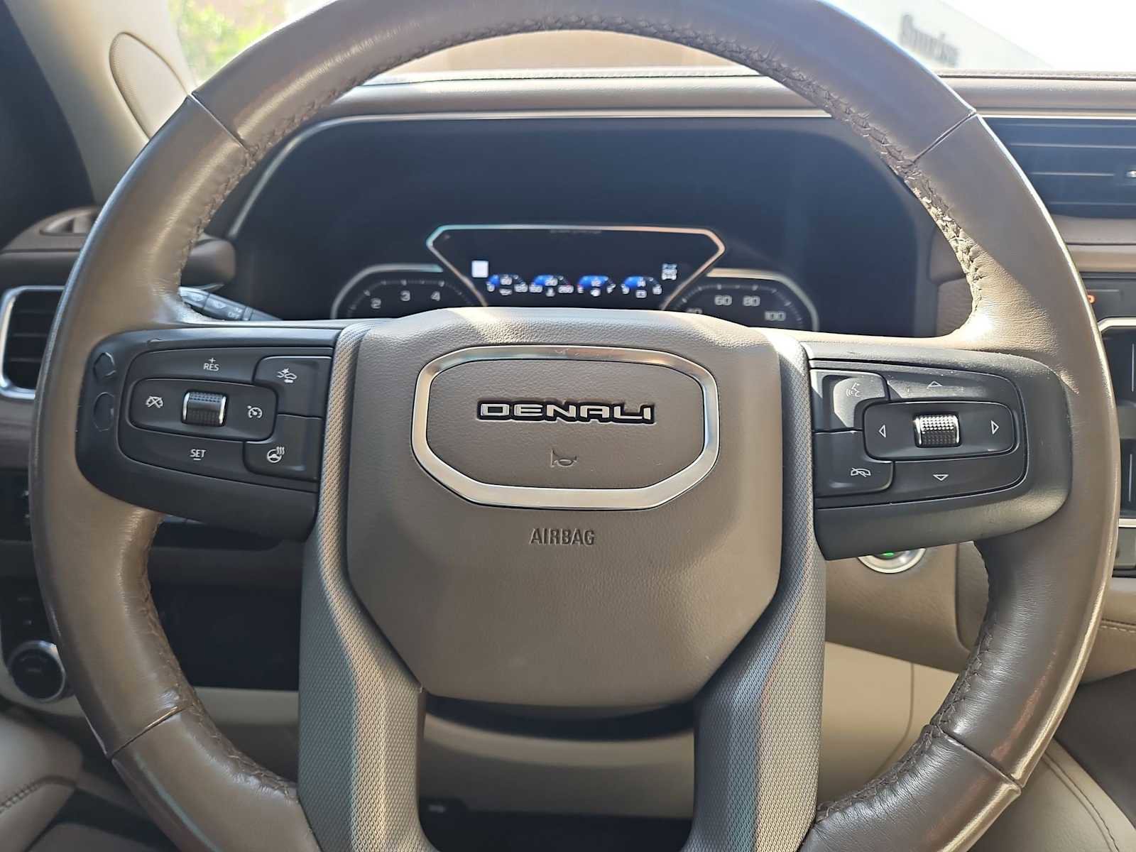 Certified 2021 GMC Yukon XL Denali AWD/4WD image 37