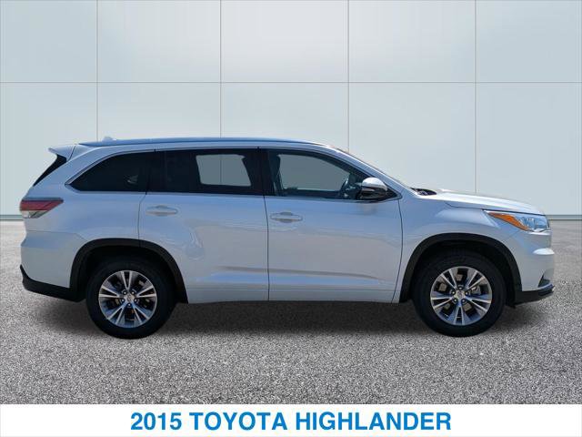 Used 2015 Toyota Highlander XLE FWD image 6