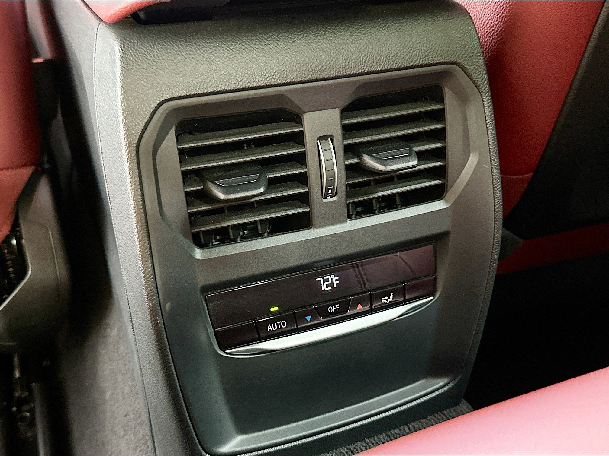 Certified 2024 BMW 440i xDrive Convertible w/ Shadowloine Package image 25