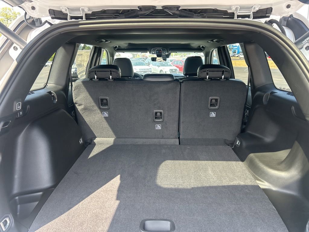 New 2025 Jeep Grand Cherokee Laredo image 38