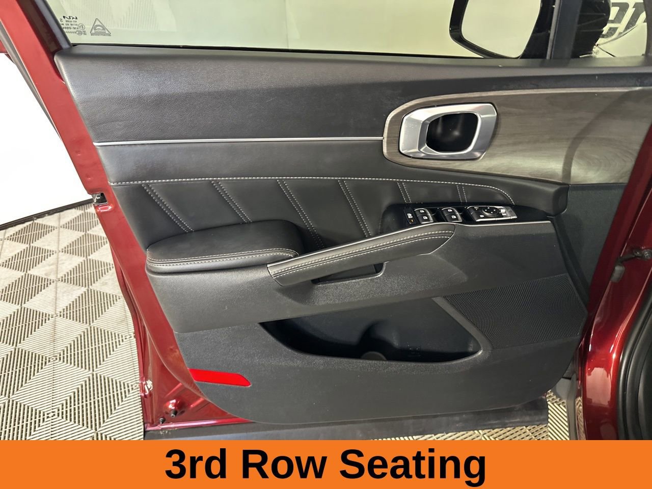 Used 2024 Kia Sorento SX image 8