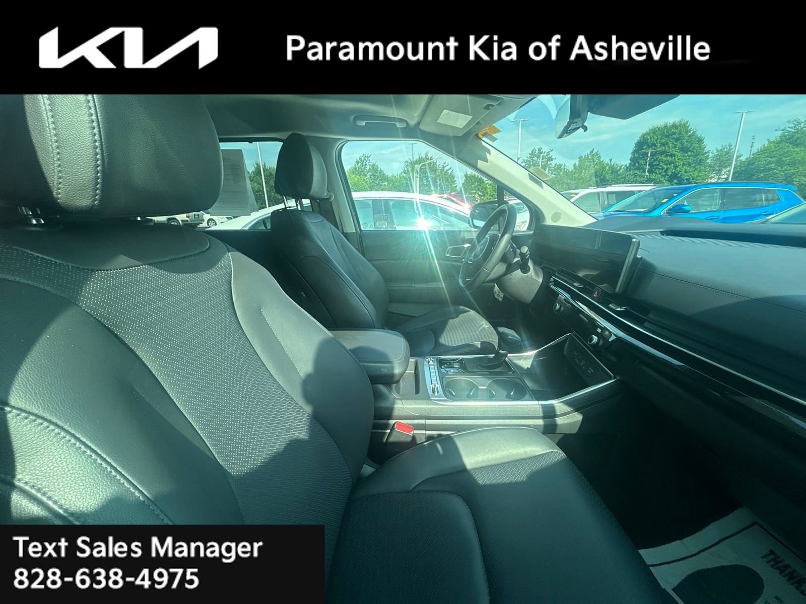 Certified 2025 Kia Carnival SX Prestige FWD image 5