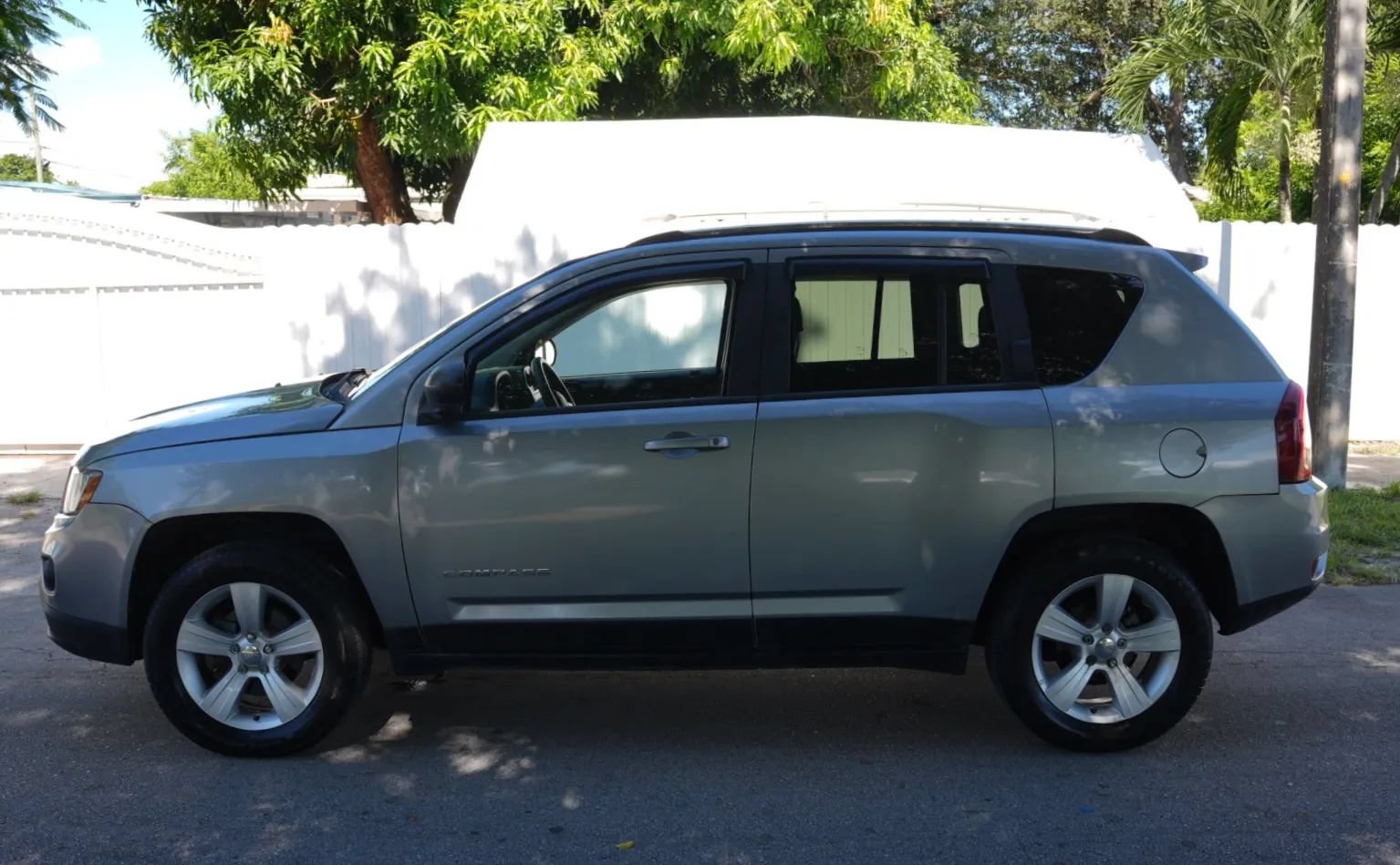 Used 2015 Jeep Compass Sport w/ Power Value Group AWD/4WD image 7