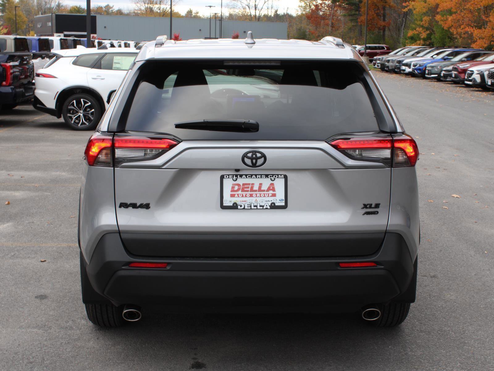 New 2025 Toyota RAV4 XLE image 6