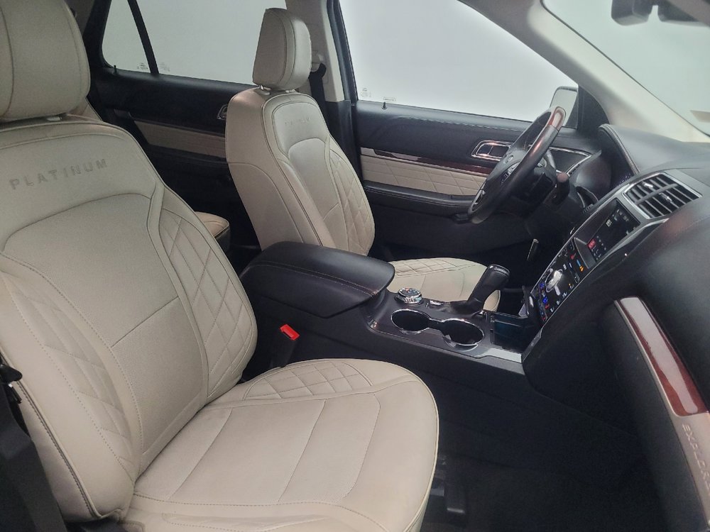 Used 2018 Ford Explorer Platinum AWD/4WD image 21