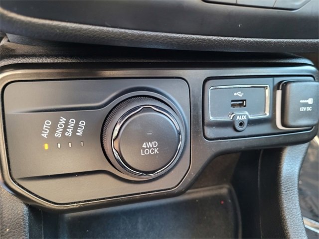 Used 2023 Jeep Renegade Latitude w/ Sun/Sound Group image 21