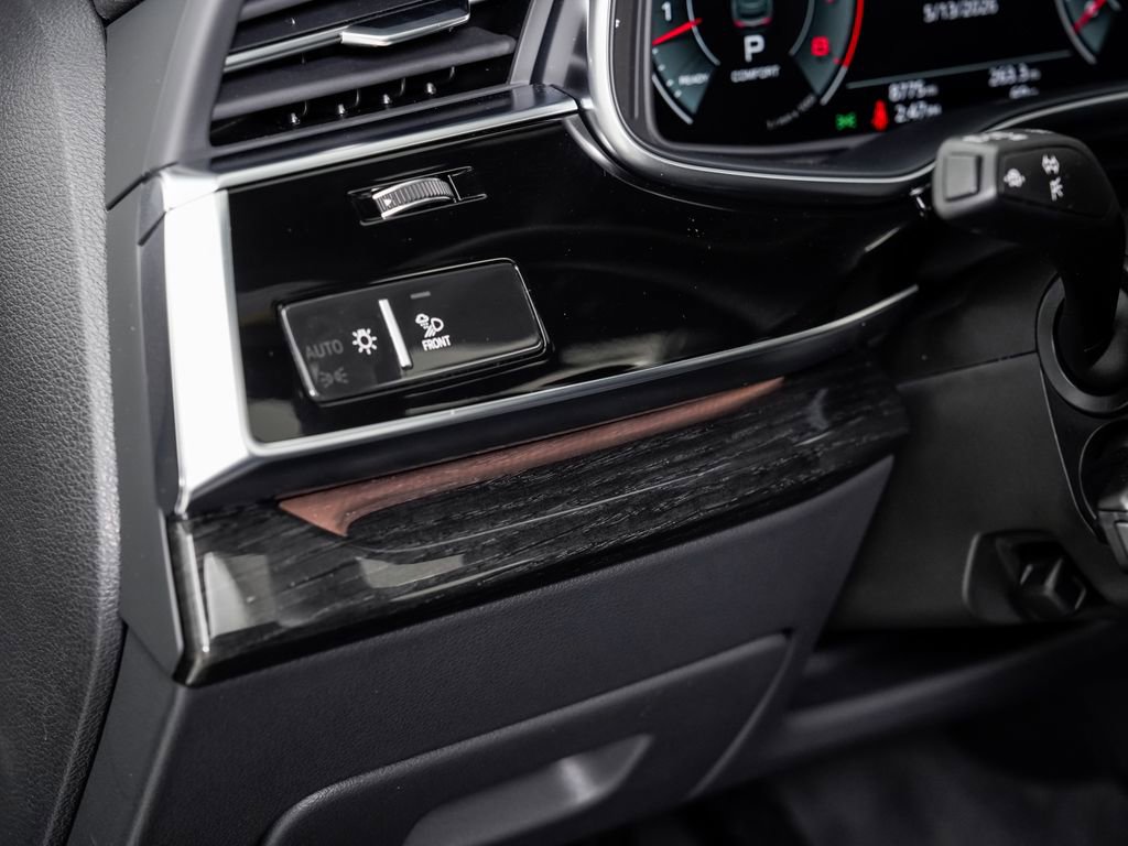 Certified 2025 Audi Q8 Prestige AWD/4WD image 11