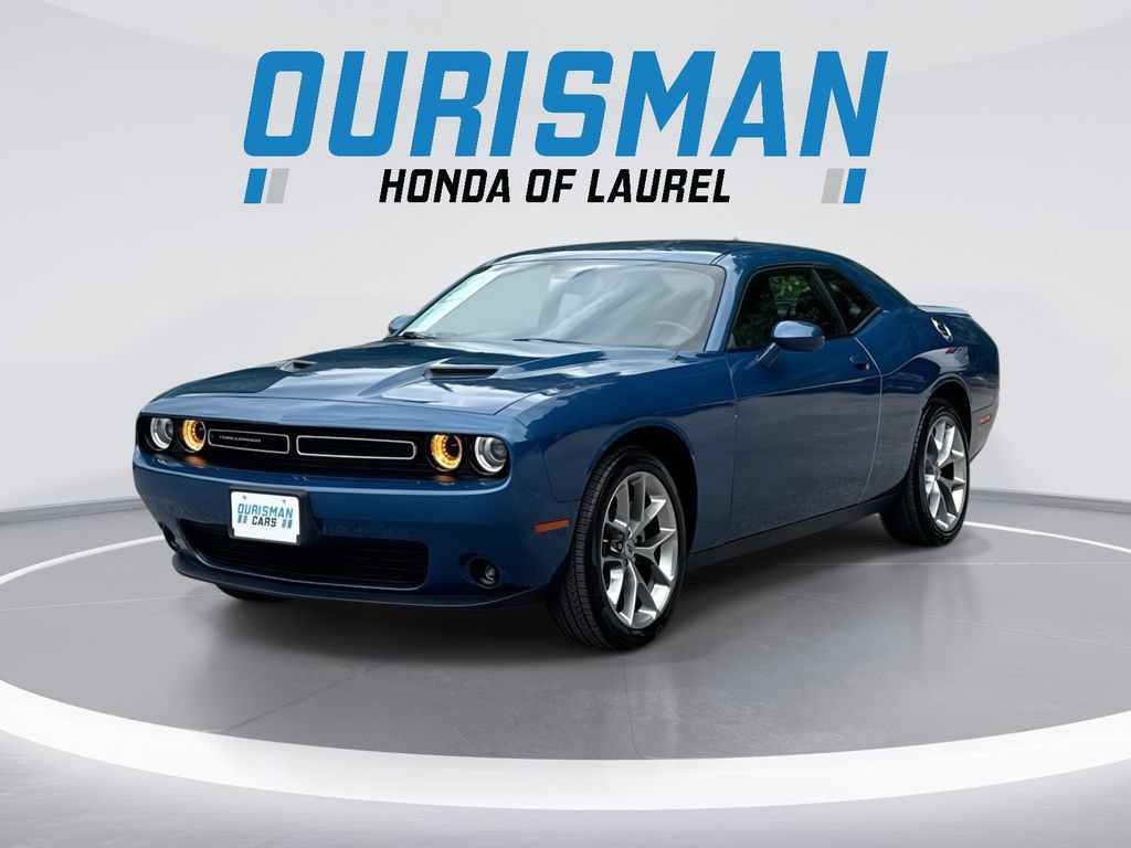Used 2021 Dodge Challenger SXT w/ Plus Package RWD image 1