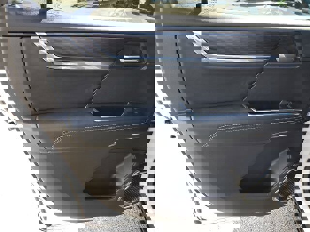 Used 2024 GMC Acadia Elevation w/ Luxury Package image 21