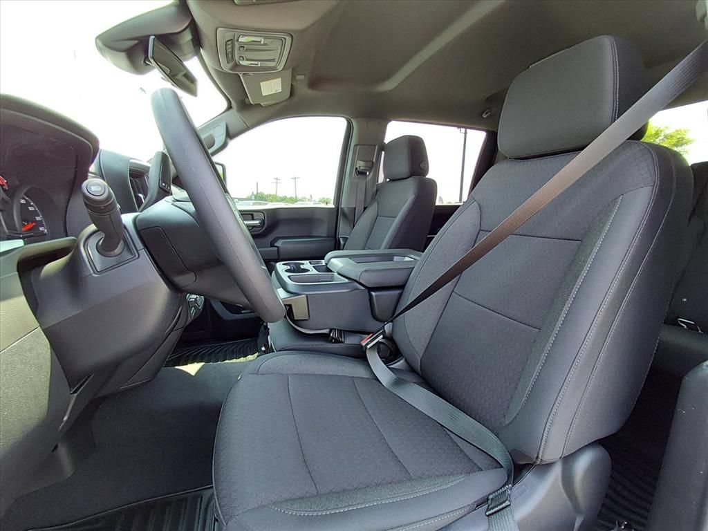 New 2026 Chevrolet Silverado 2500 Custom w/ Custom Convenience Package AWD/4WD image 15