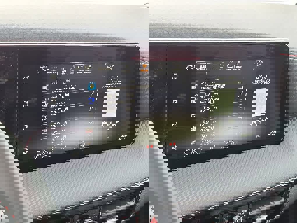 New 2026 Nissan Kicks SR w/ Cold Weather Package AWD/4WD image 12