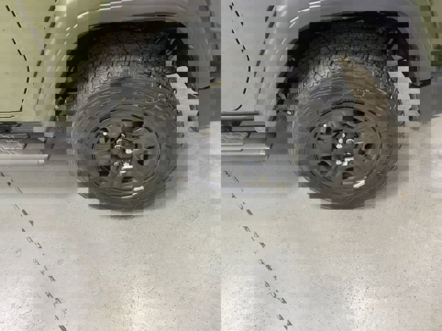 Used 2020 Jeep Wrangler Sport image 12