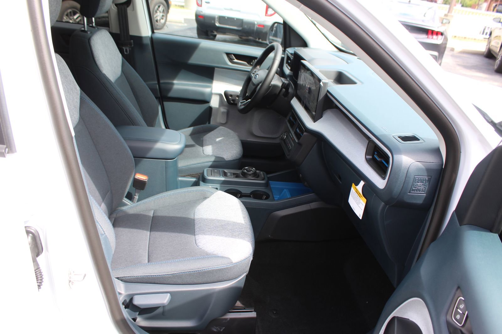 New 2025 Ford Maverick XLT w/ XLT Luxury Package FWD image 12
