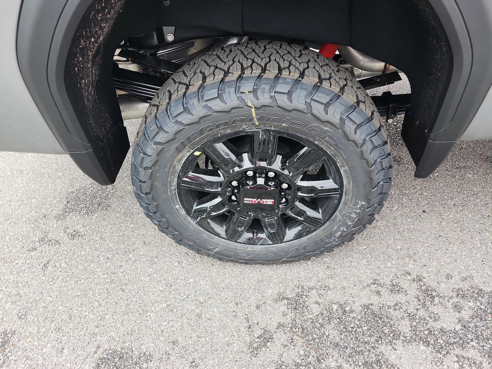 New 2026 GMC Sierra 3500 AT4 w/ AT4 Premium Plus Package image 4