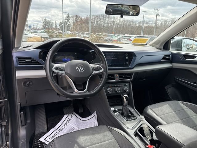 Used 2022 Volkswagen Taos SE w/ Panoramic Sunroof Package FWD image 28