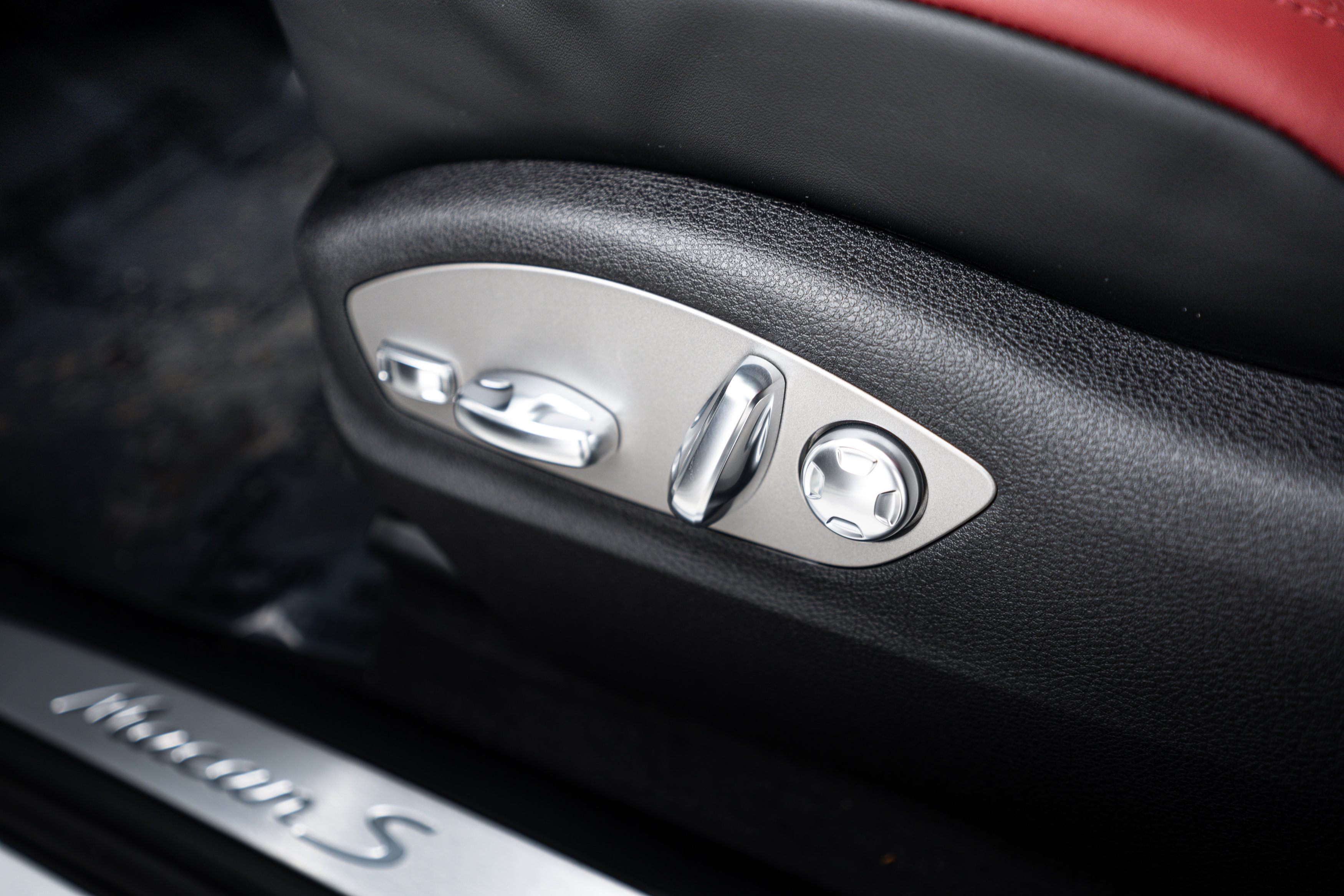 New 2026 Porsche Macan S image 19