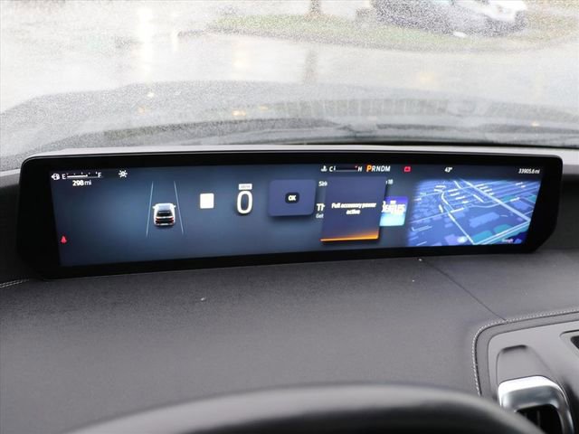 Used 2025 Ford Expedition Platinum image 28