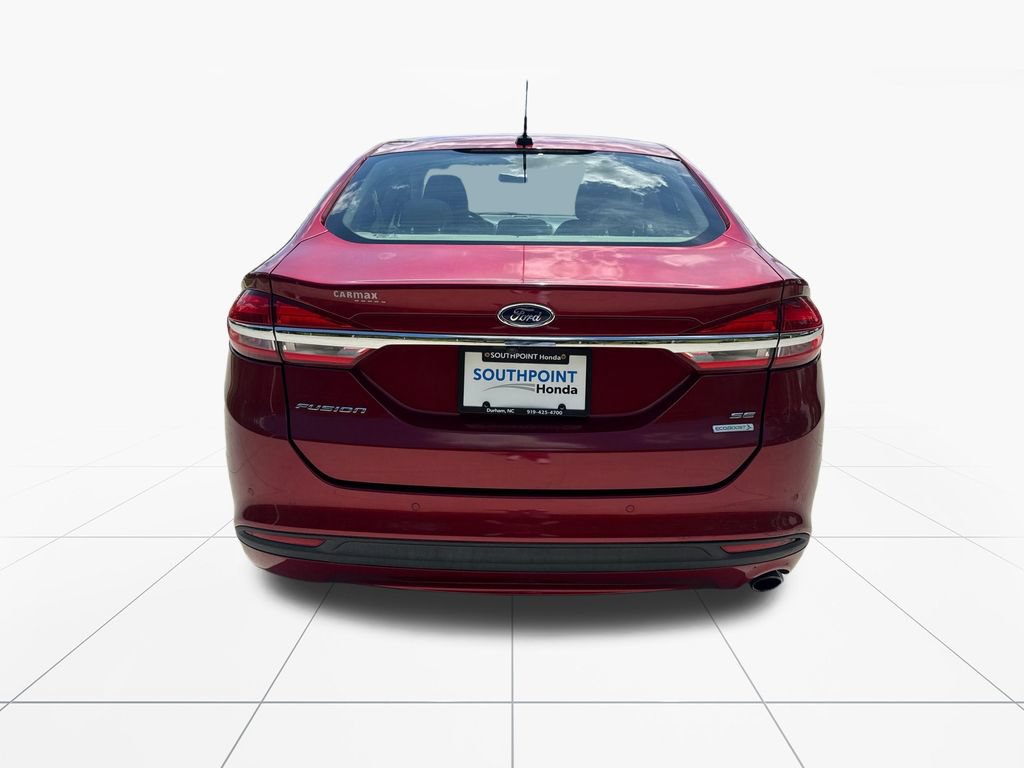 Used 2017 Ford Fusion SE w/ Fusion SE Technology Package FWD image 7