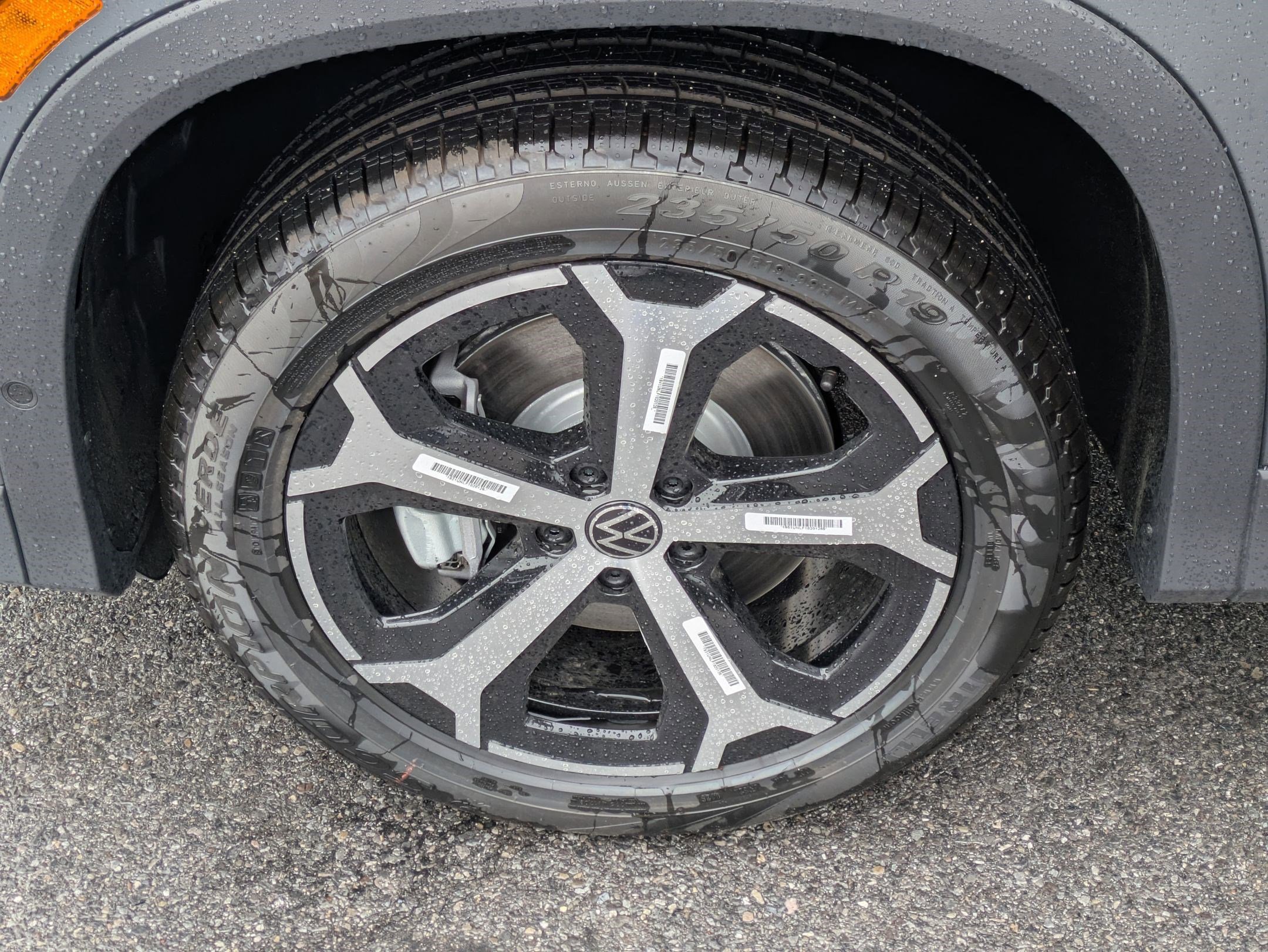 New 2026 Volkswagen Tiguan SE AWD/4WD image 17