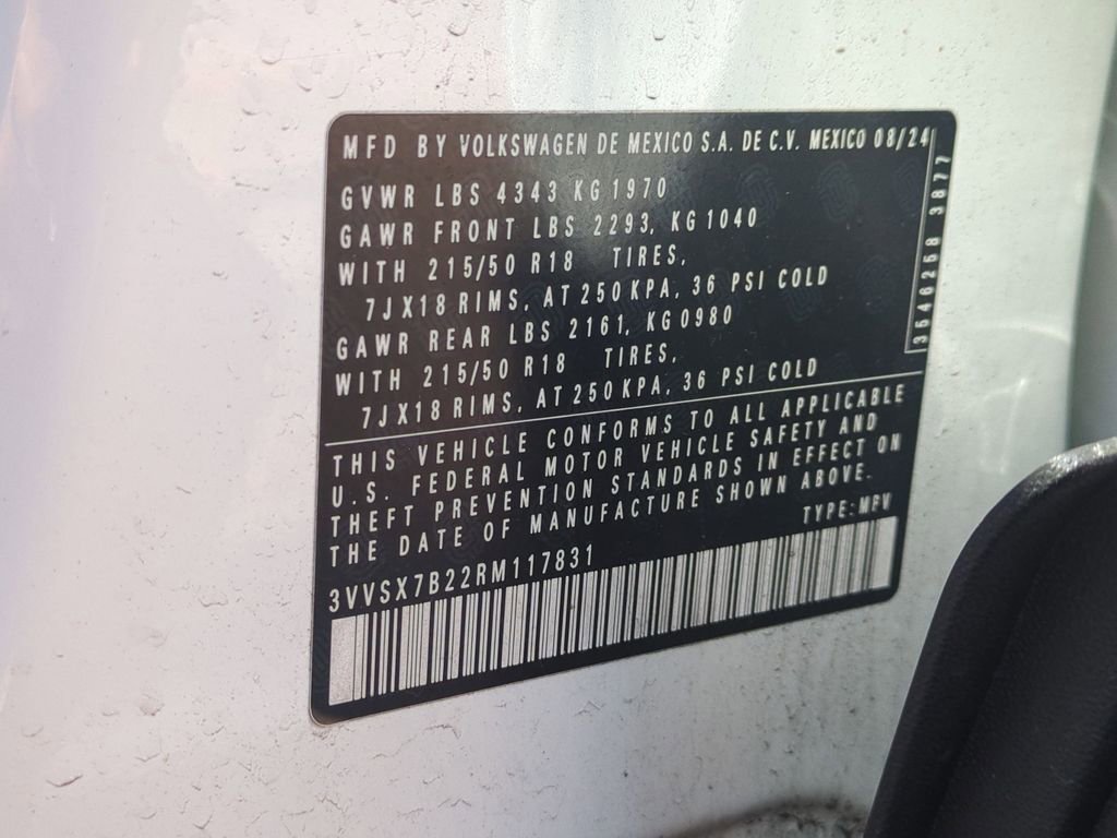 Used 2024 Volkswagen Taos SE image 35