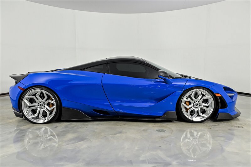 Used 2018 McLaren 720S RWD image 19