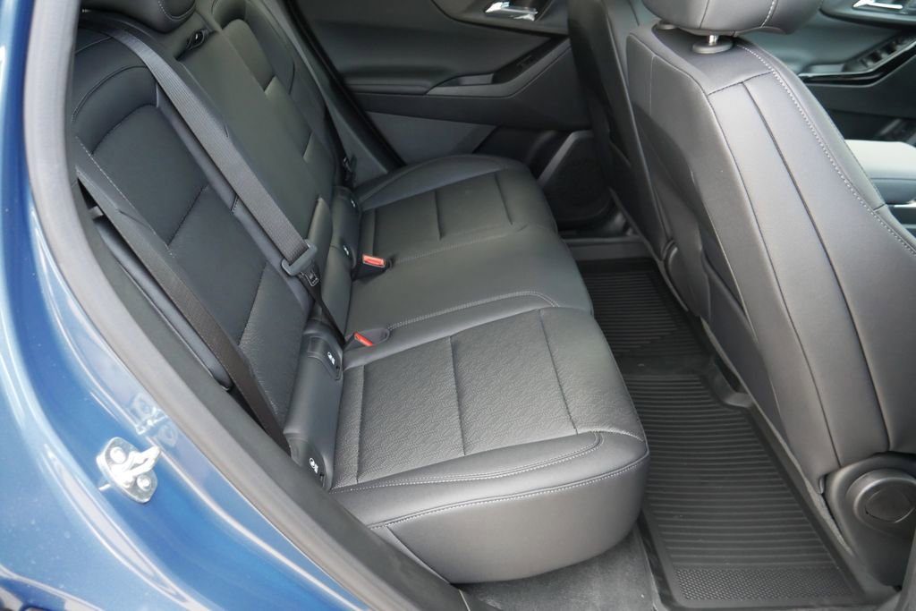 New 2026 Chevrolet Equinox LT image 24