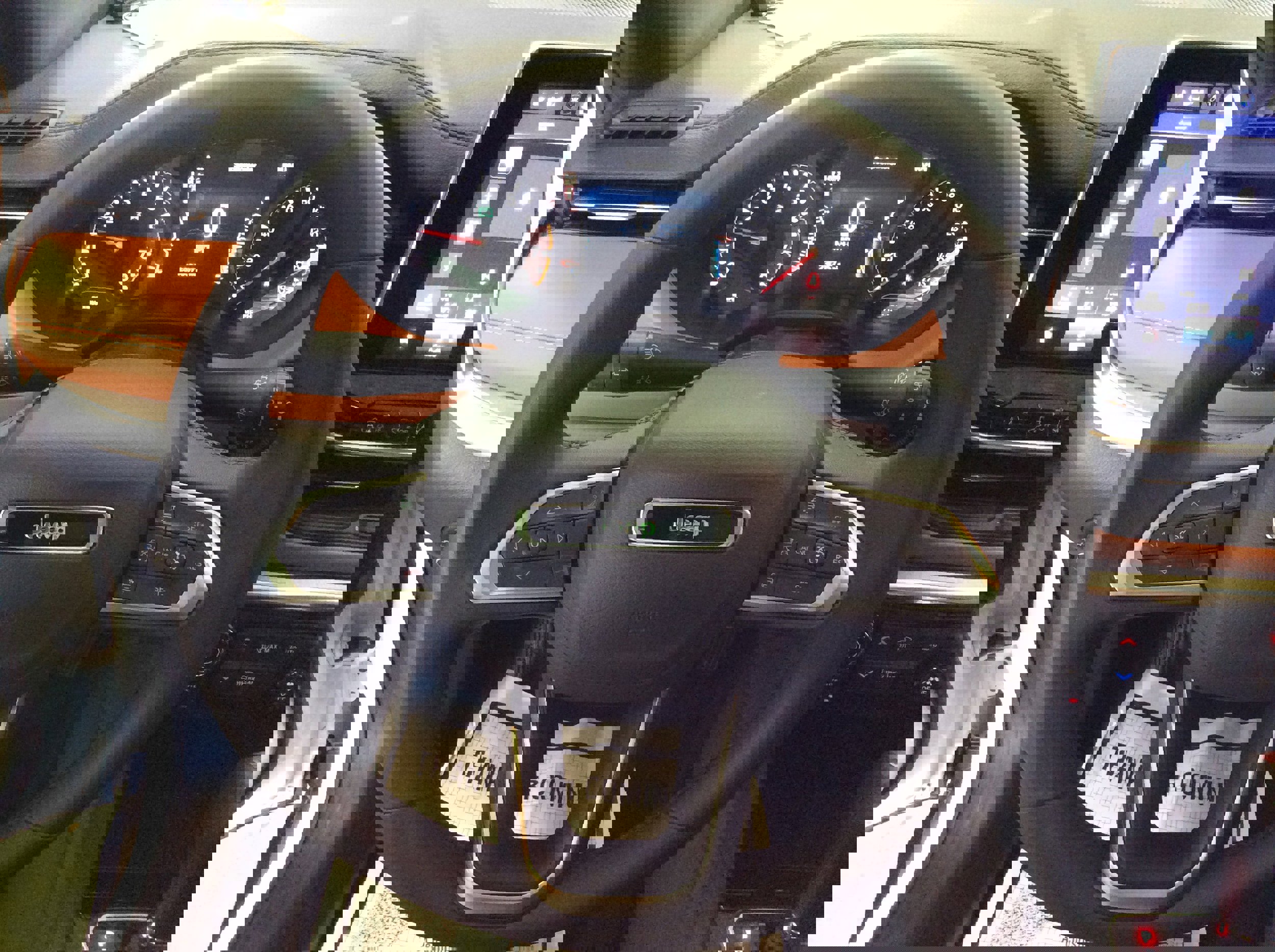 Used 2024 Jeep Compass Limited AWD/4WD image 19