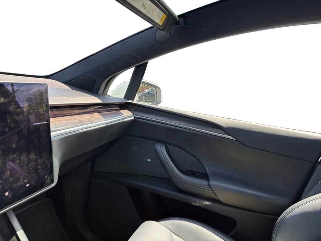 Used 2022 Tesla Model X AWD/4WD image 23