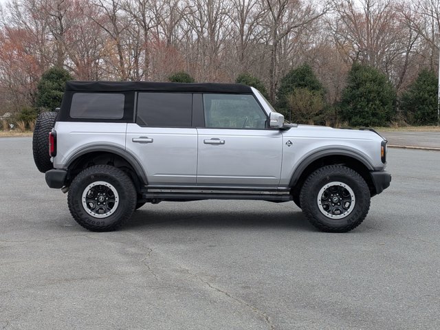 Certified 2023 Ford Bronco Outer Banks w/ Sasquatch Package AWD/4WD image 3