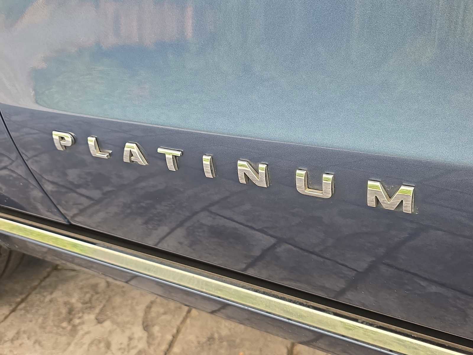 Used 2019 Ford Expedition Platinum image 7