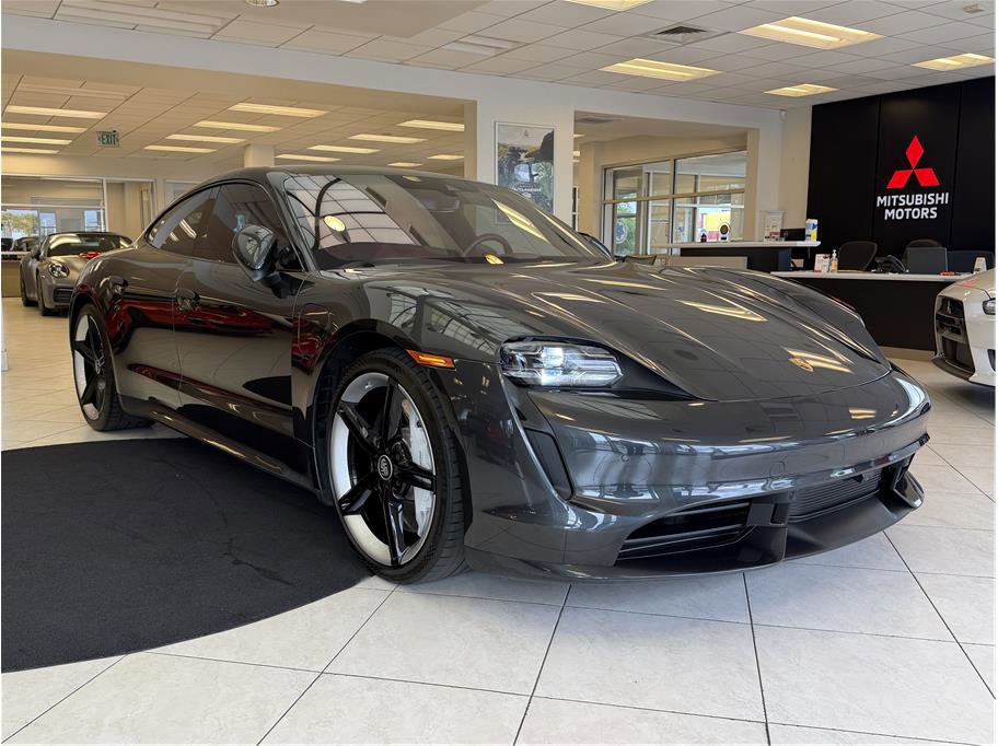 Used 2020 Porsche Taycan AWD/4WD image 3