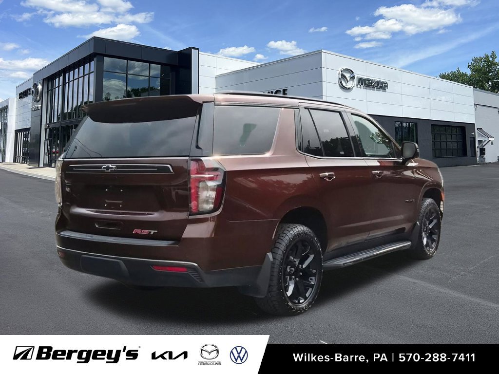 Used 2022 Chevrolet Tahoe RST w/ Luxury Package AWD/4WD image 15