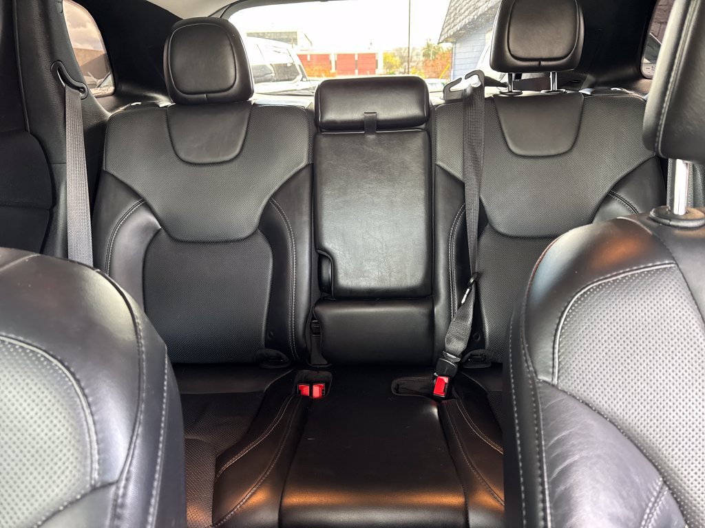 Used 2019 Jeep Cherokee Limited AWD/4WD image 31