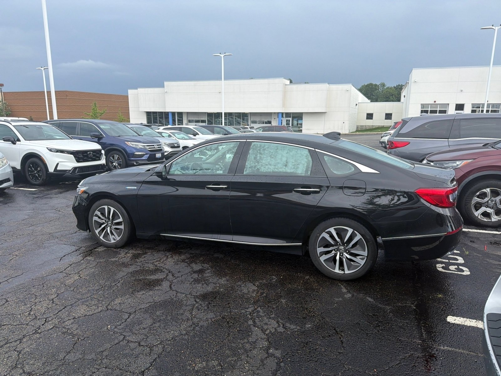 Used 2019 Honda Accord Touring image 13