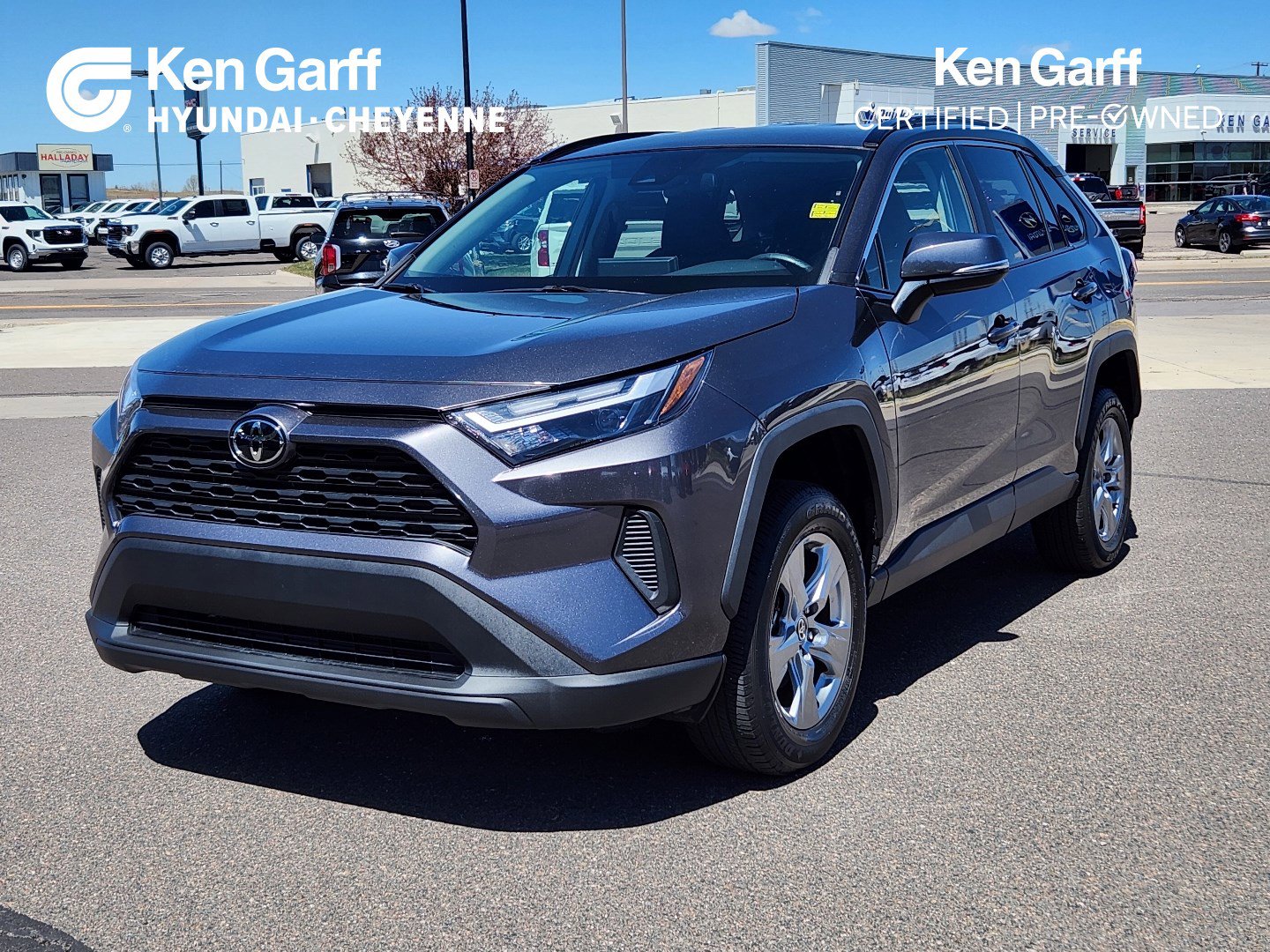 Used 2024 Toyota RAV4 XLE AWD/4WD image 1