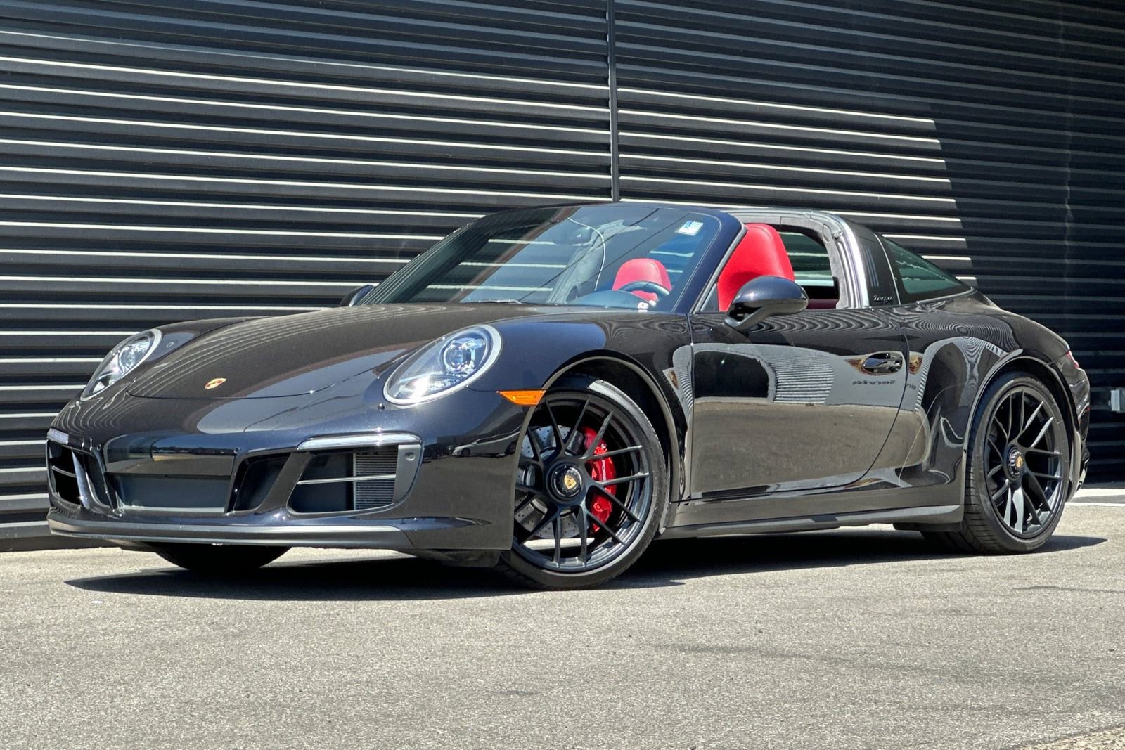 Used 2017 Porsche 911 Targa 4 GTS image 1